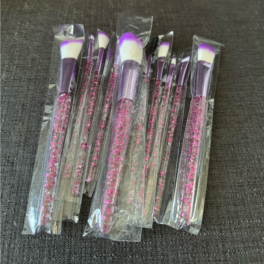 Pretty colors 10 pieces makeup brushes set